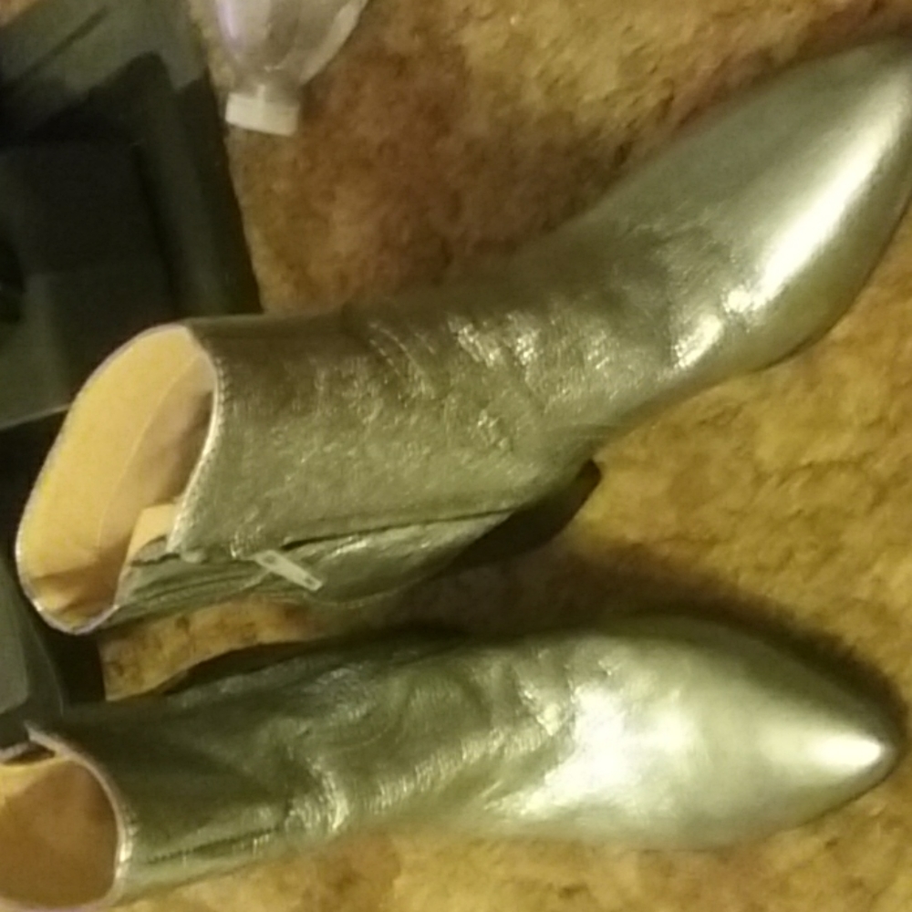 Boots - Picture 2 of 2